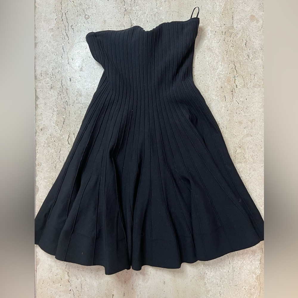 Express Stunning Black Pleated, Strapless Mini Dress Size Small